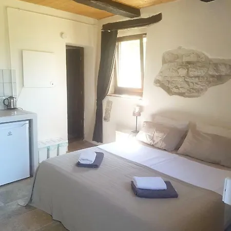 Appartement Studio Frazione Montesecco Pergola
